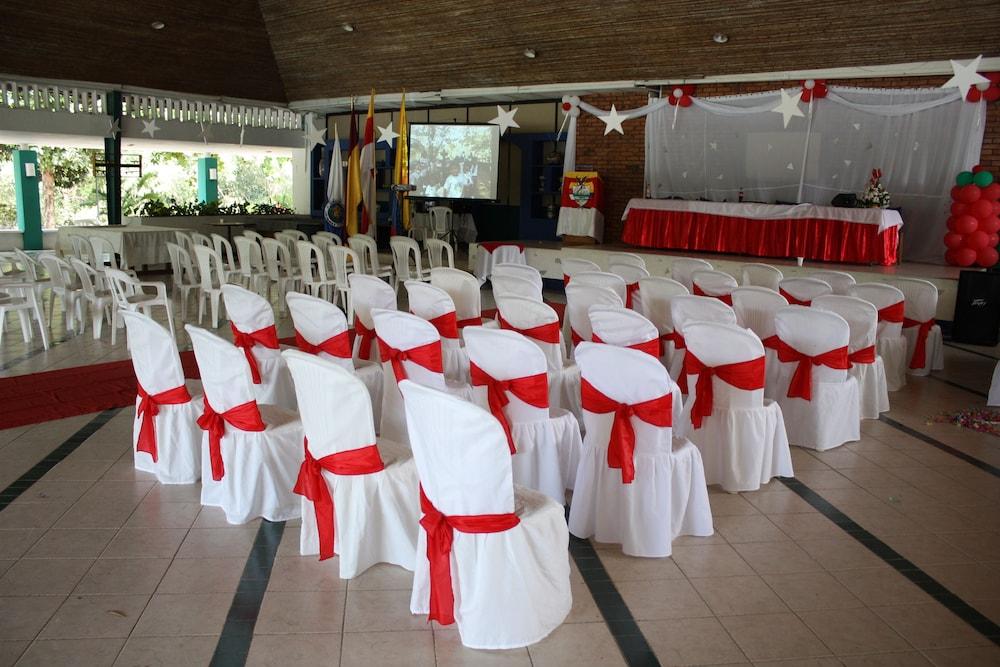 Hotel Guadaira Resort Melgar Dış mekan fotoğraf